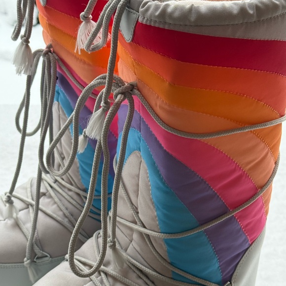 Moon Boot Women's Colorful Winter Boots - Picture 5 of 6